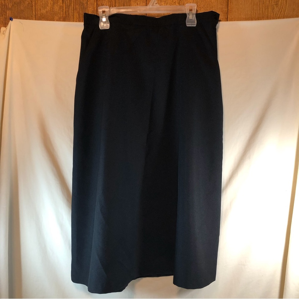 Vintage BFA Women’s black skirt 16 P